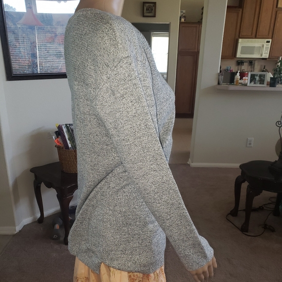 NWT Talbots m marled grey ribbed yoke button shoulder detail oversized - Picture 3 of 7